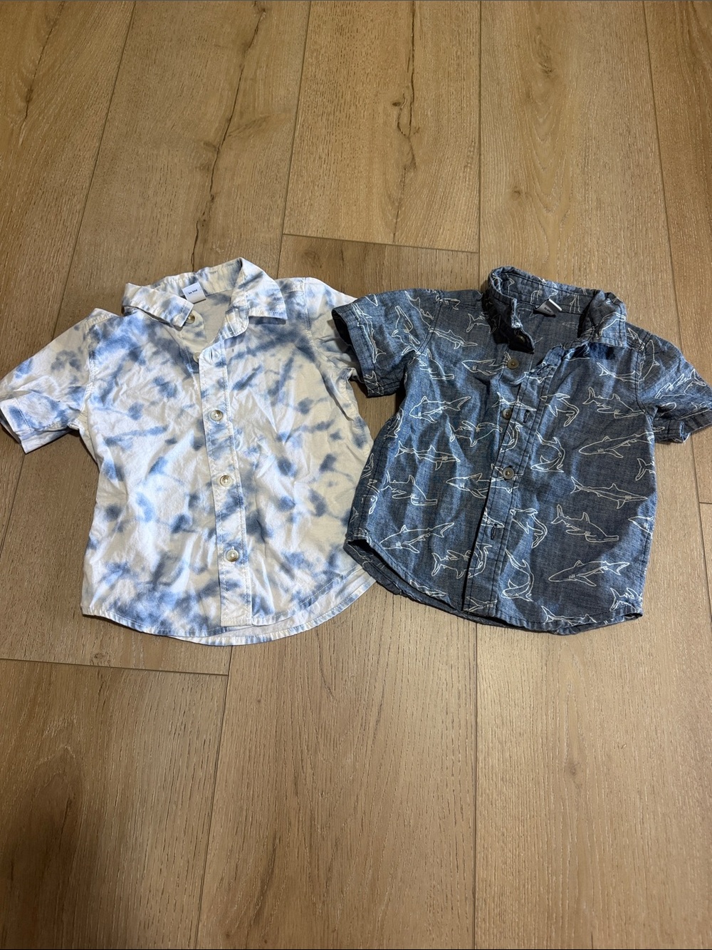 Old Navy button up shirts set of 2|18-24M